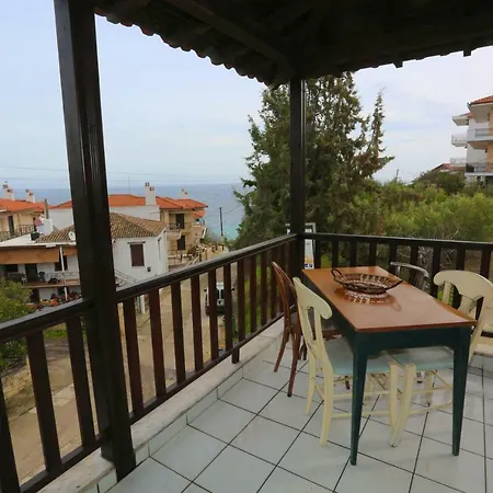בית נופש White Maisonette *