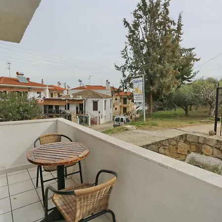 White Maisonette Holiday home *