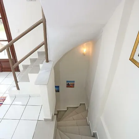 White Maisonette * Afytos